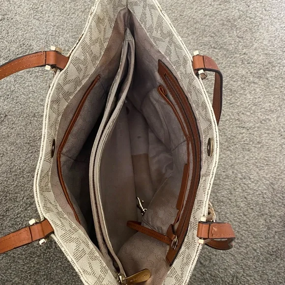 Michael Kors shoulder bag - Picture 3 of 4